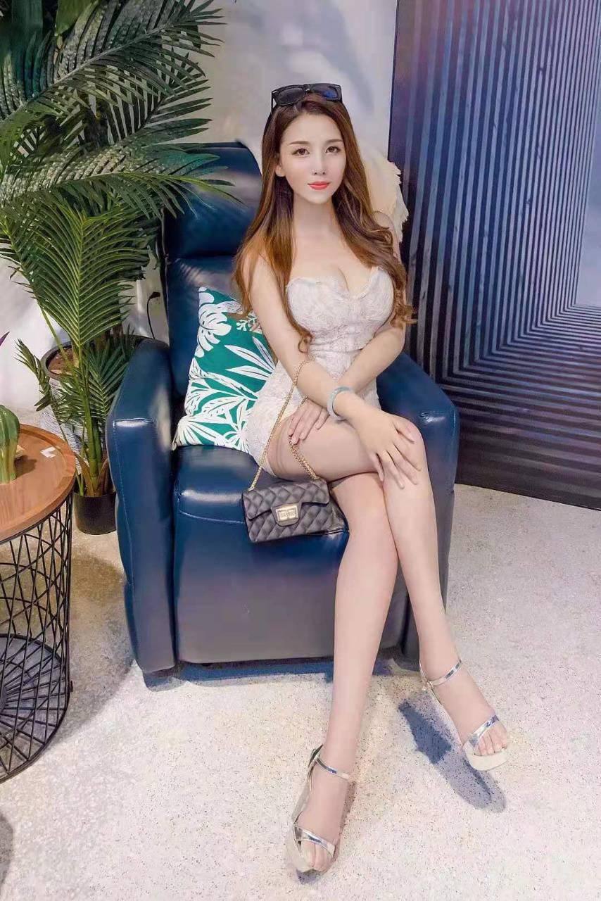 分享天河区熟女风sao妹