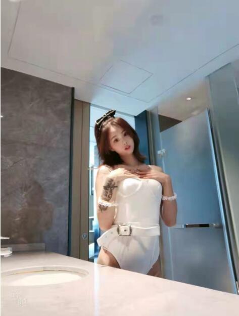 【广州】 白云嘉禾望岗 高挑长腿小依依